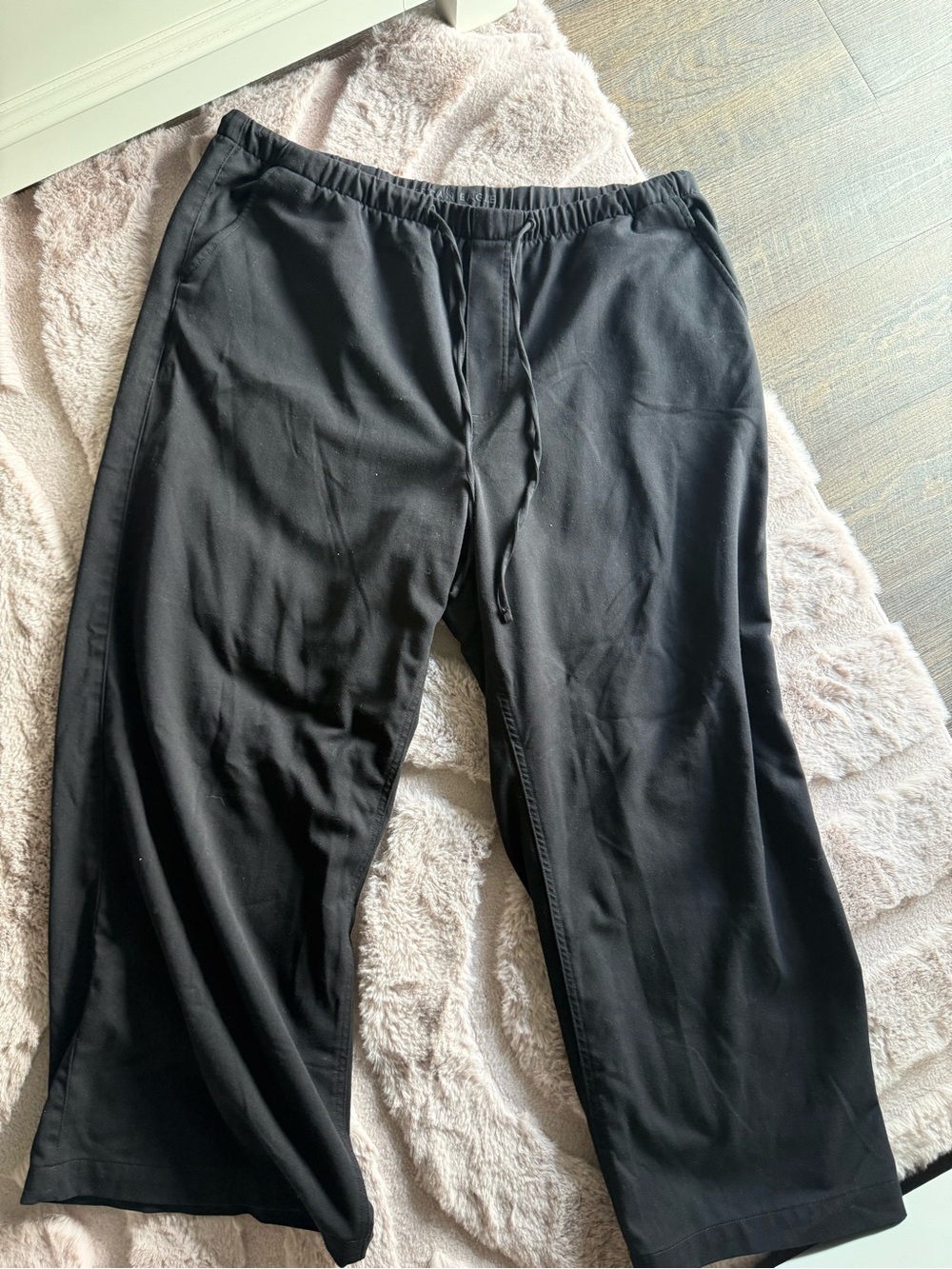 American Eagle Outfitters Black Wide-Leg Sweatpants